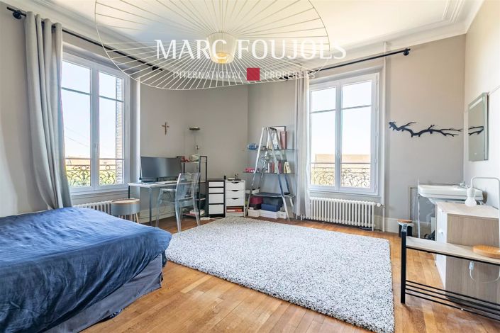 Image No.26-6 Bed House for sale