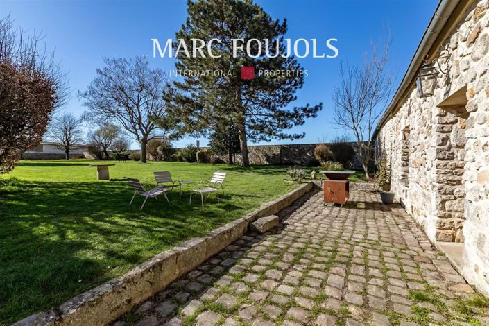 Image No.31-6 Bed House for sale