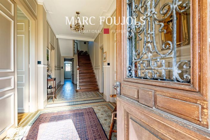 Image No.8-6 Bed House for sale