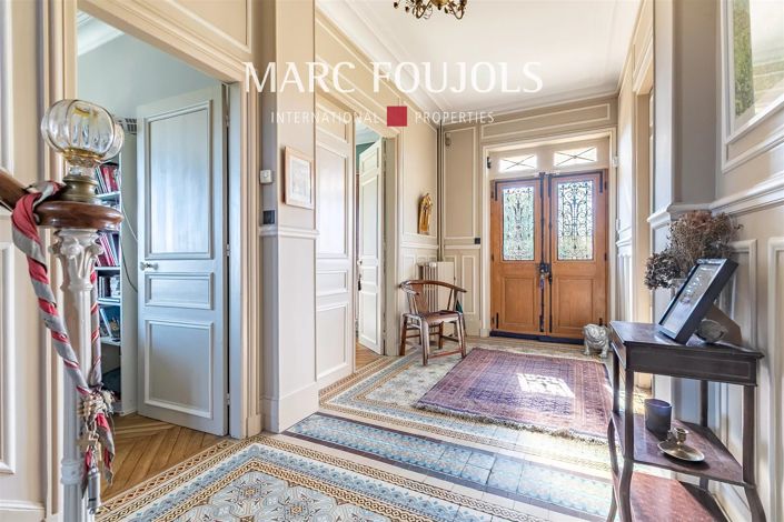 Image No.9-6 Bed House for sale