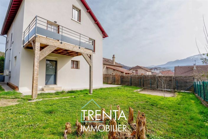 Image No.2-4 Bed House for sale