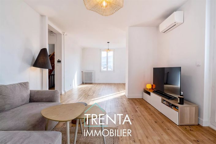 Image No.7-4 Bed House for sale