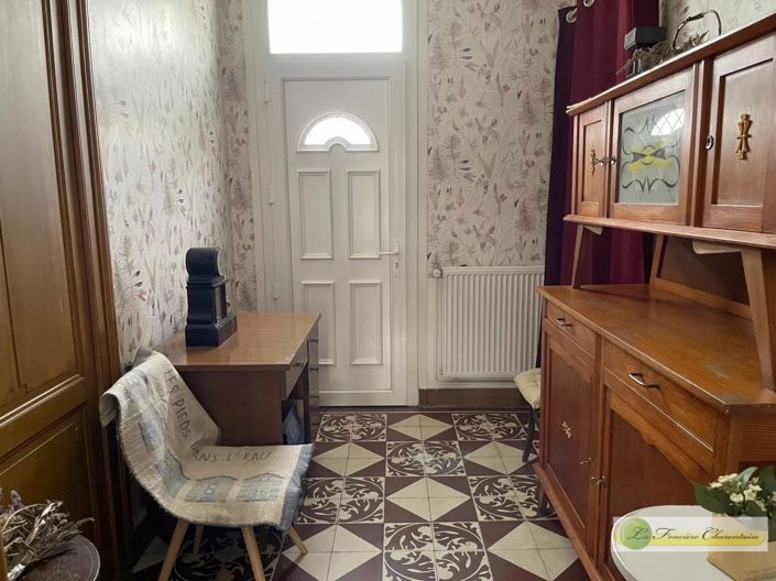 Image No.2-Maison de 3 chambres à vendre à Aigre