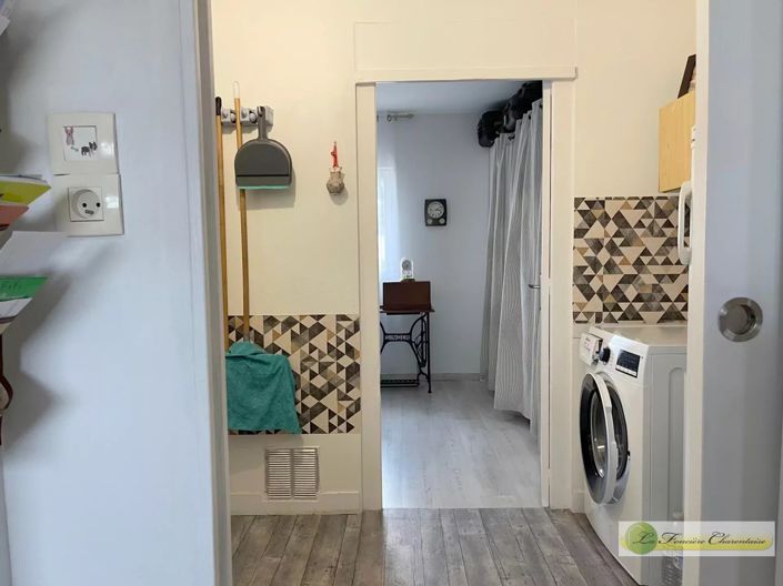 Image No.20-2 Bed House for sale