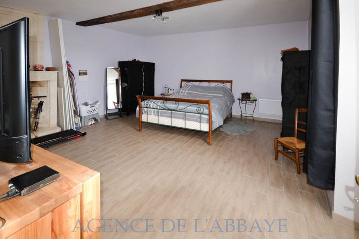 Image No.10-4 Bed House for sale