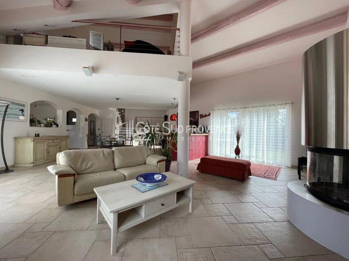 Image No.5-House for sale