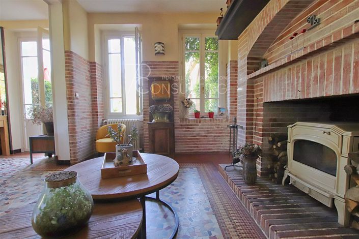 Image No.4-House for sale