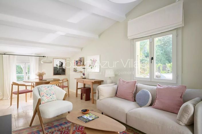 Image No.18-5 Bed House for sale