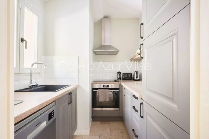Image No.19-5 Bed House for sale