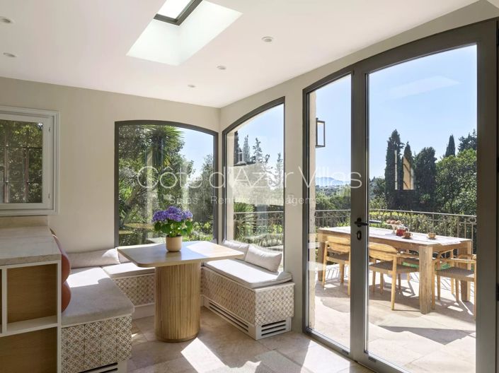 Image No.4-5 Bed House for sale