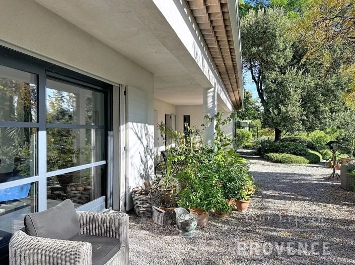 Image No.11-3 Bed House for sale