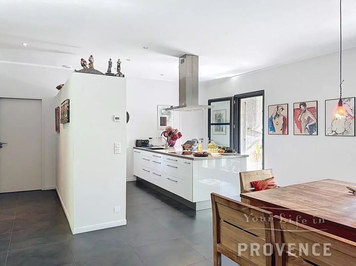 Image No.22-3 Bed House for sale