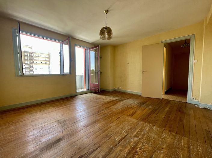 Image No.12-Appartement de 2 chambres à vendre à Tarbes