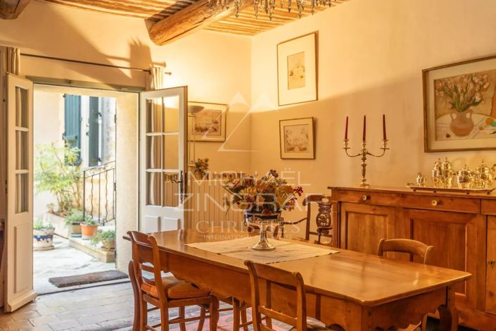 Image No.5-4 Bed House for sale