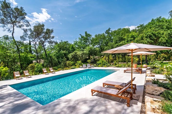 Image No.2-5 Bed House for sale