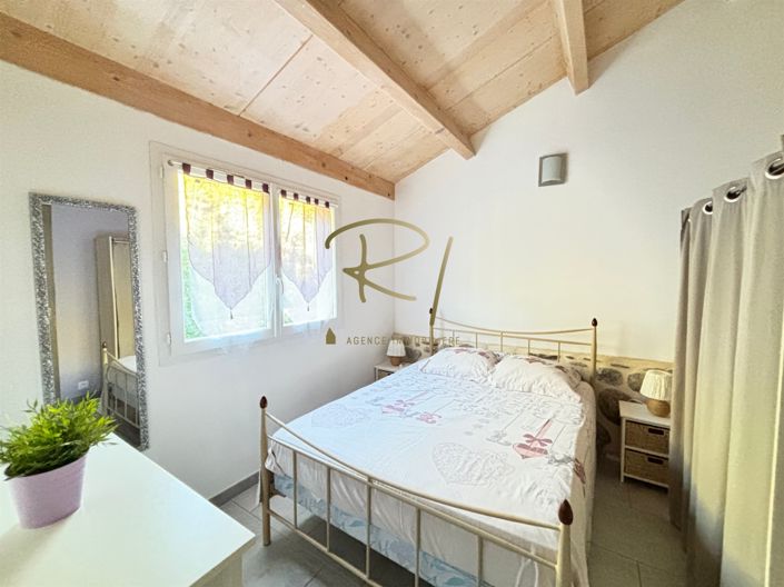 Image No.11-10 Bed House for sale