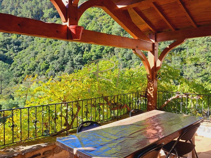 Image No.3-10 Bed House for sale