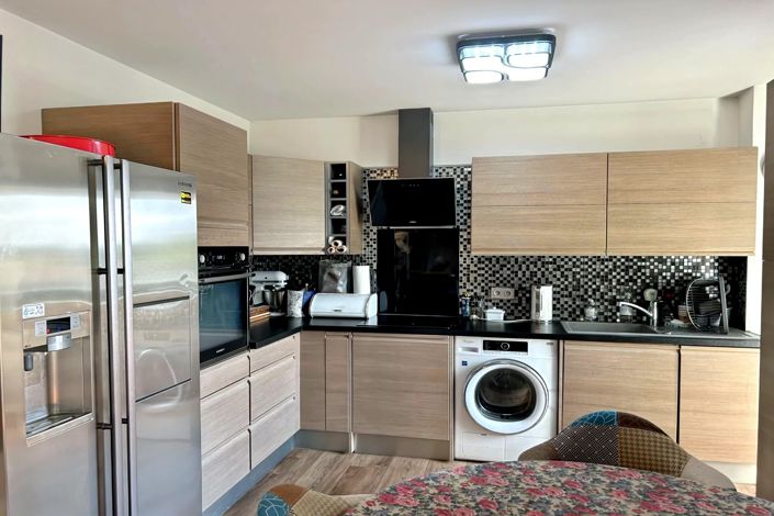 Image No.4-2 Bed Apartment for sale