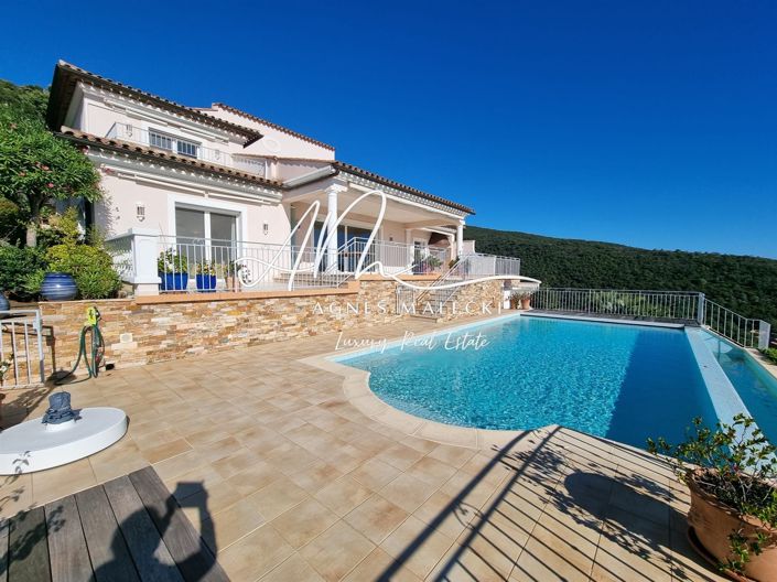 Image No.2-4 Bed House for sale