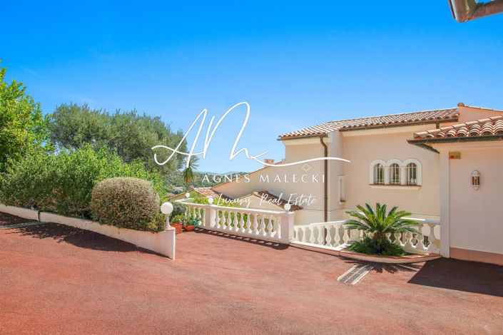 Image No.3-4 Bed House for sale