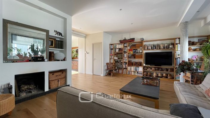 Image No.10-4 Bed House for sale