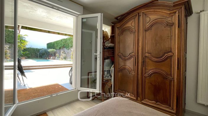 Image No.15-4 Bed House for sale