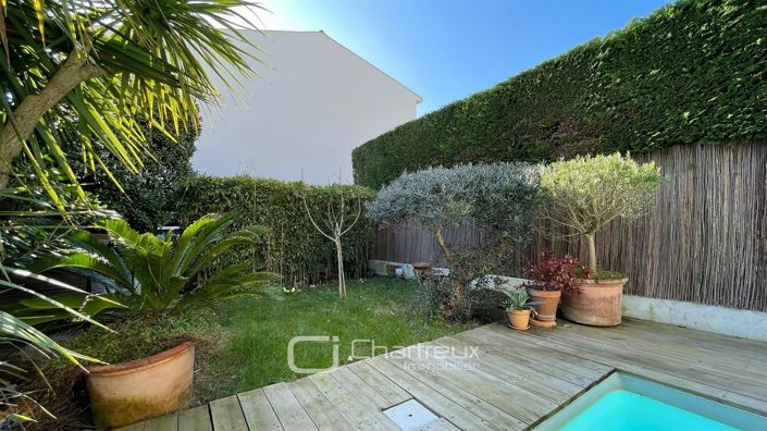 Image No.16-4 Bed House for sale