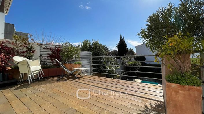 Image No.19-4 Bed House for sale