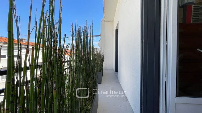 Image No.20-4 Bed House for sale