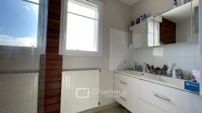 Image No.26-4 Bed House for sale