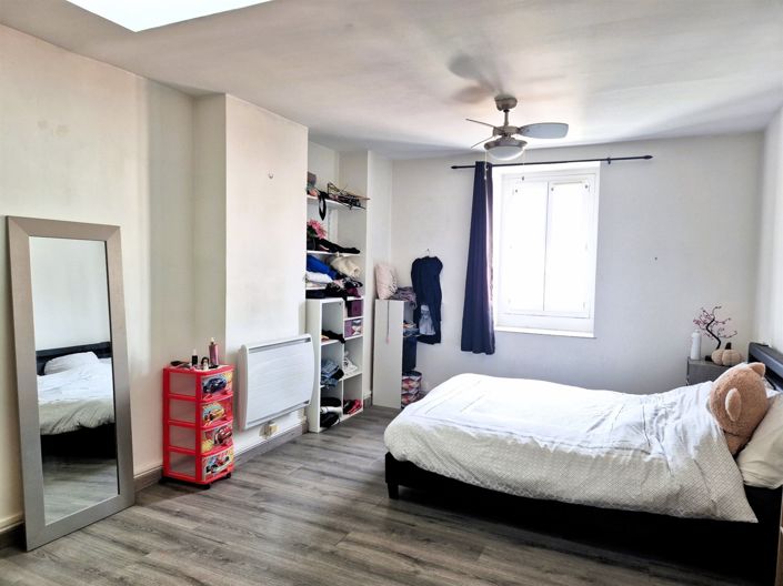 Image No.22-3 Bed Apartment for sale