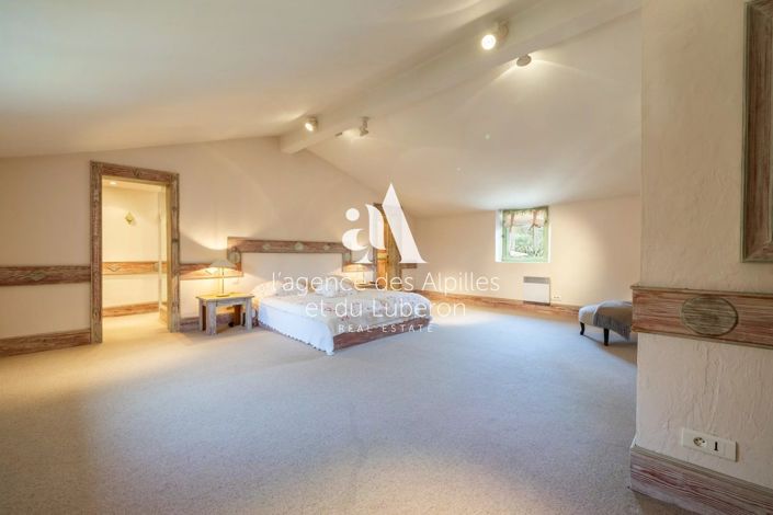 Image No.13-7 Bed House for sale