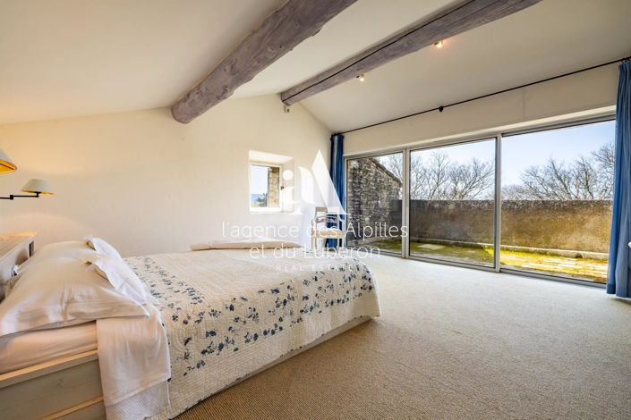 Image No.16-7 Bed House for sale