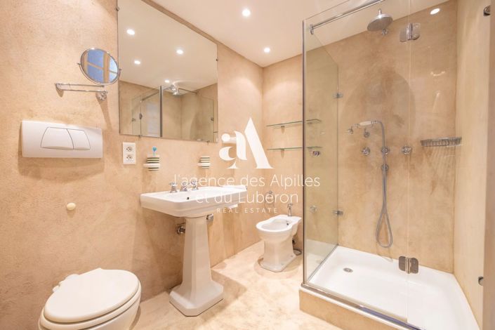 Image No.18-7 Bed House for sale