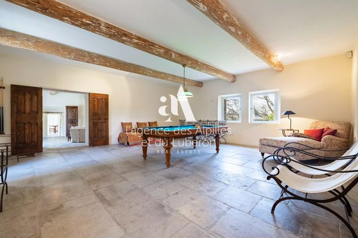 Image No.7-7 Bed House for sale
