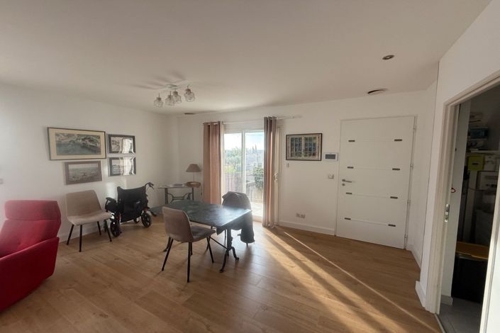 Image No.6-4 Bed House for sale