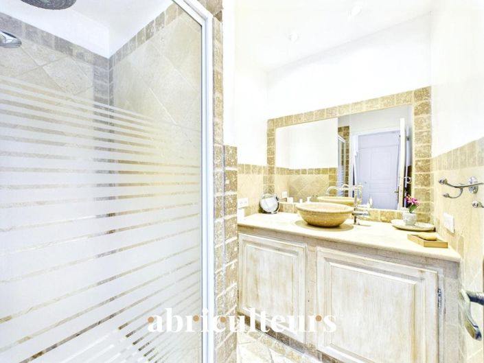 Image No.12-3 Bed House for sale