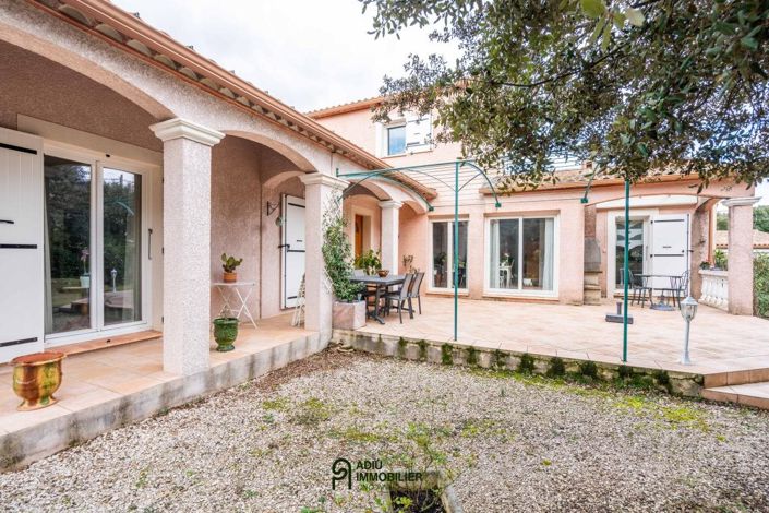 Image No.3-Maison de 3 chambres à vendre à Uzès