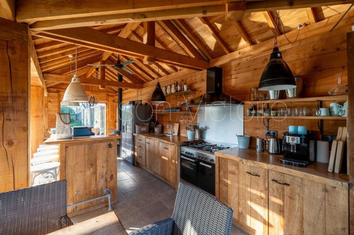 Image No.18-13 Bed House for sale