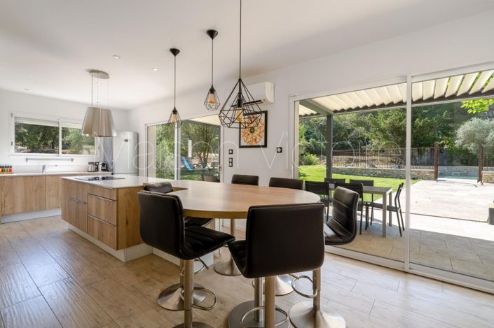 Image No.13-4 Bed House for sale