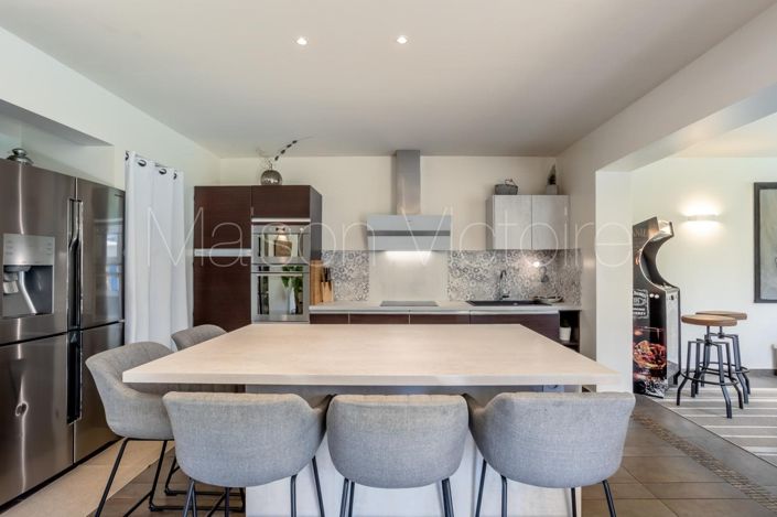 Image No.16-4 Bed House for sale