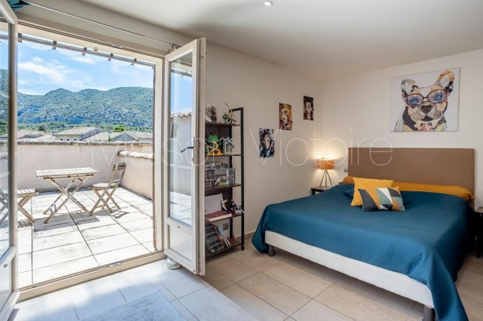 Image No.4-4 Bed House for sale