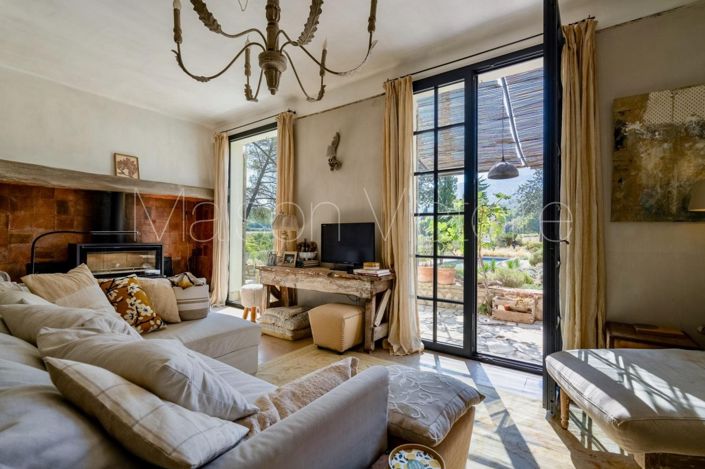 Image No.19-4 Bed House for sale