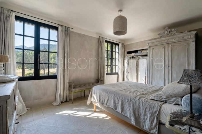 Image No.23-4 Bed House for sale