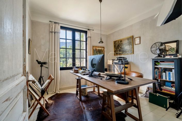 Image No.26-4 Bed House for sale