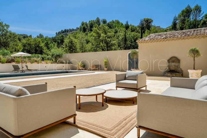 Image No.8-4 Bed House for sale