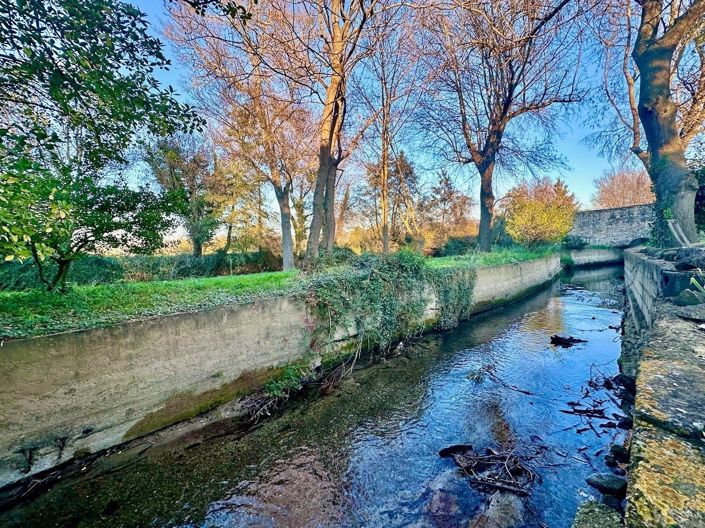 Image No.11-5 Bed House for sale