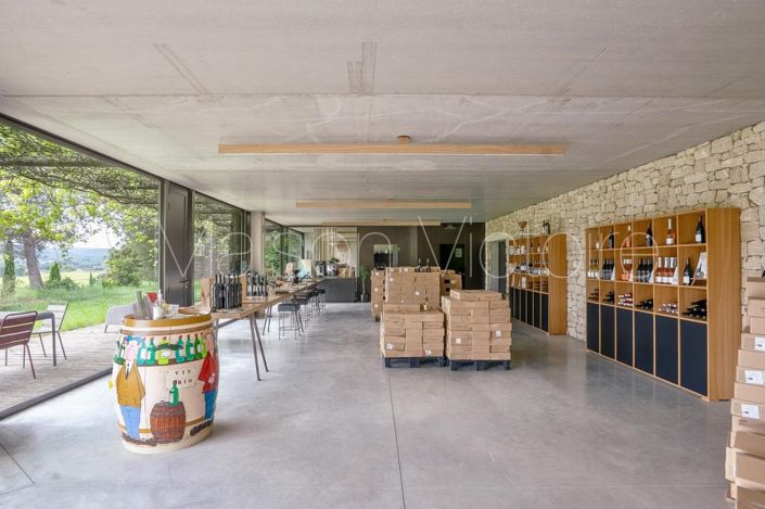 Image No.4-8 Bed House for sale