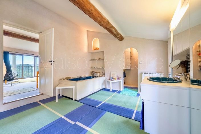 Image No.24-4 Bed House for sale