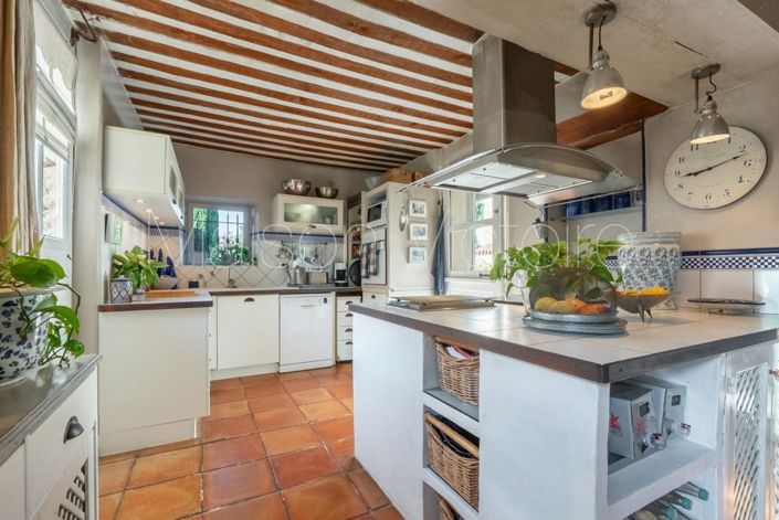 Image No.8-3 Bed House for sale